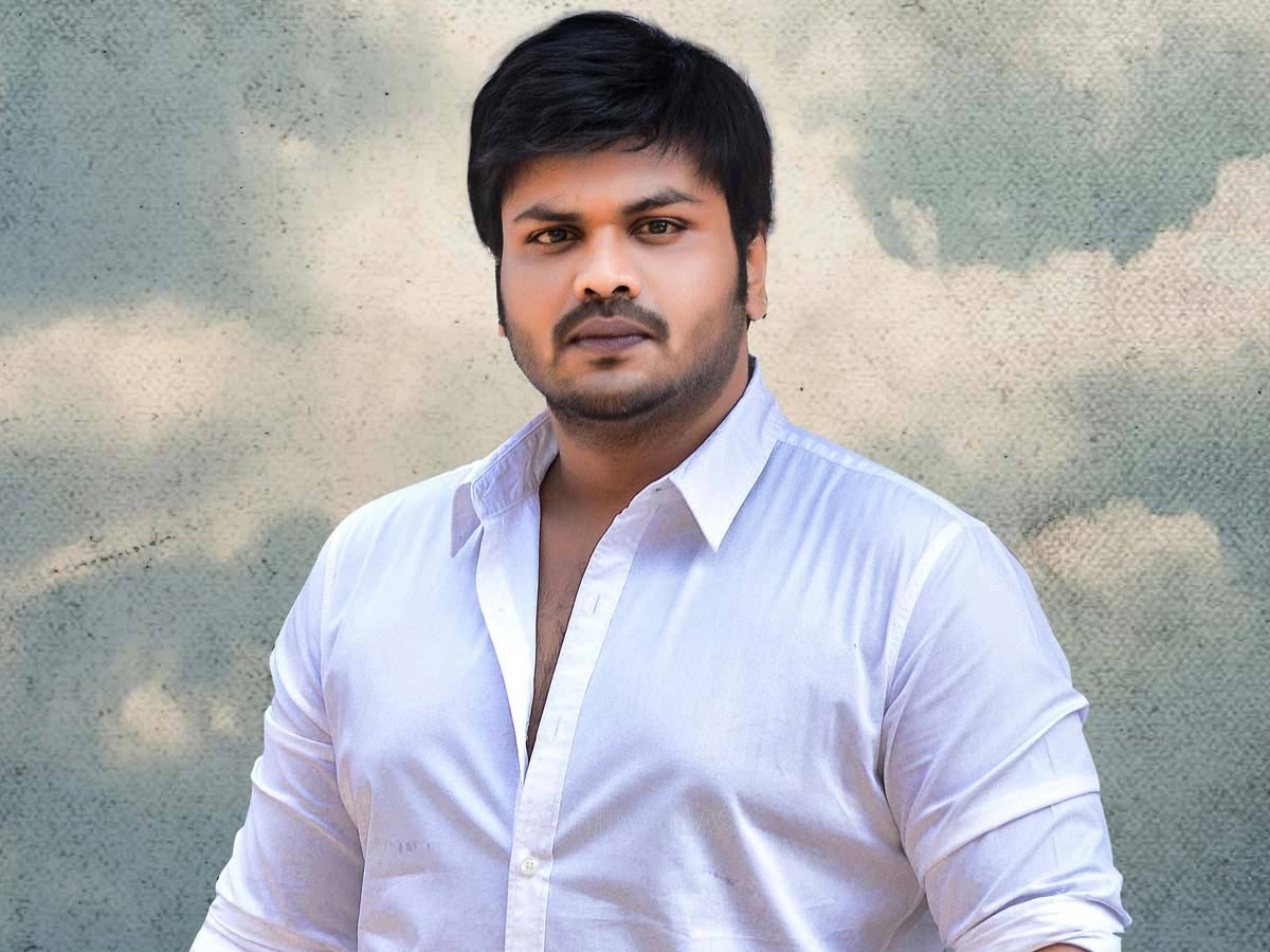 Manchu Manoj: పోలీస్ స్టేషన్ కి మంచు మనోజ్.. మళ్ళీ తండ్రిపై ఫిర్యాదు?