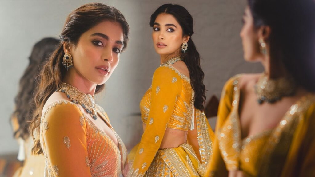 Pooja Hegde to Dance in Rajini Coolie