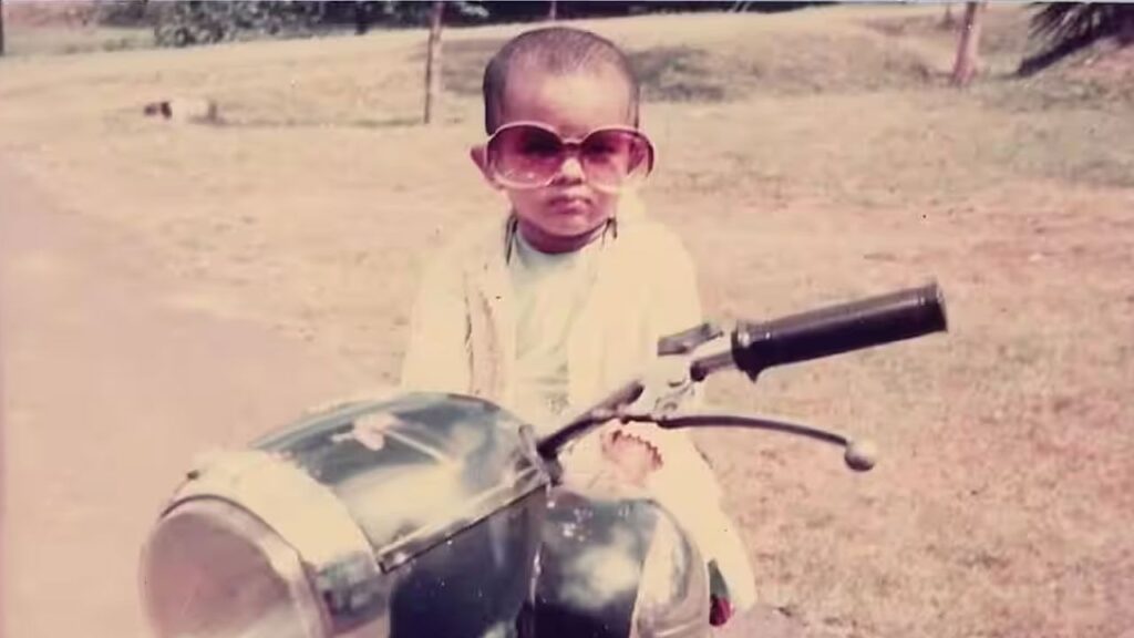 Priyanka Chopra Childhood Photo Goes Viral