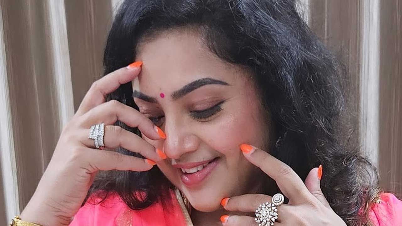 Actress Meena Wedding Look Goes Viral