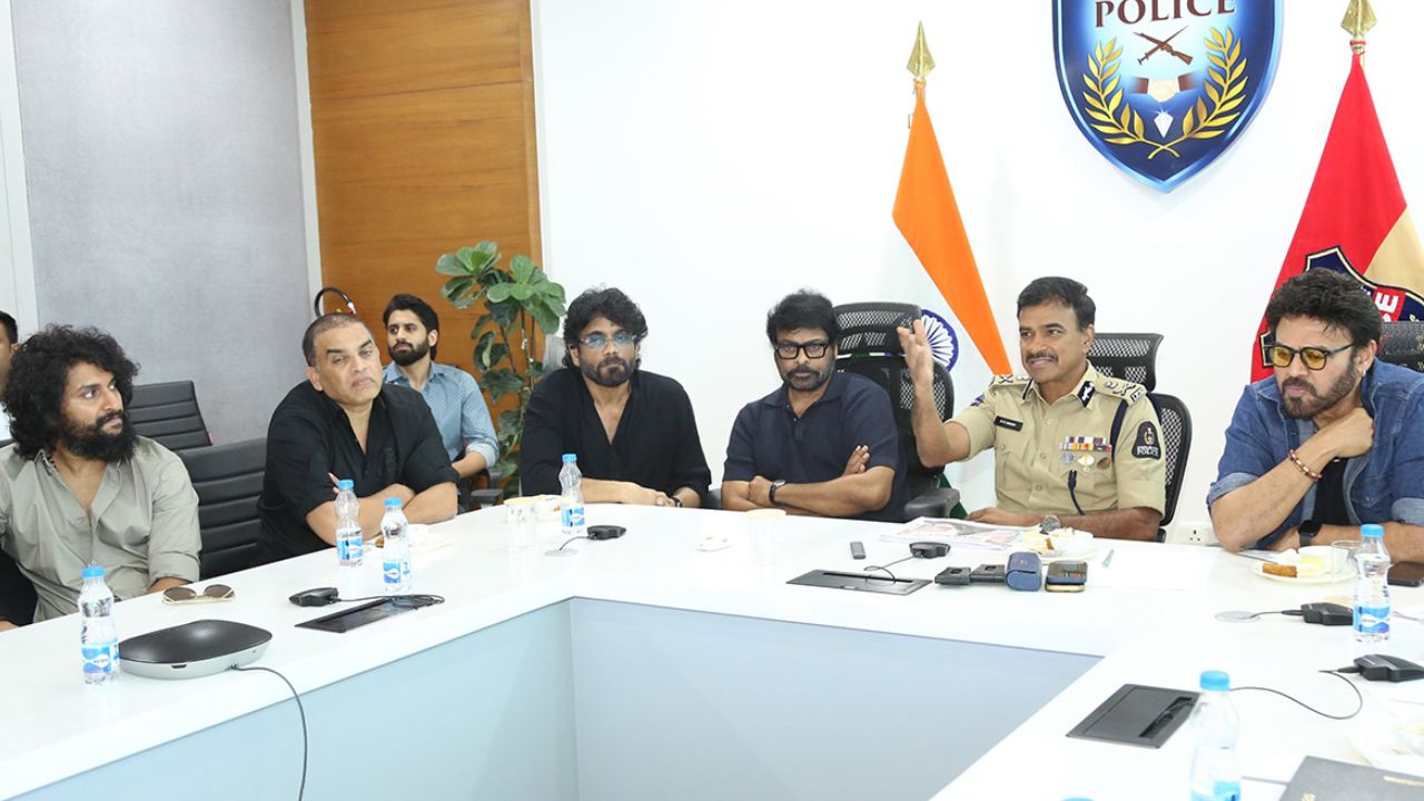 CV Anand: త్వరలోనే ఐబొమ్మ నిర్వాహకులను కూడా అరెస్ట్ చేస్తాం.. సీవీ ఆనంద్ వార్నింగ్!