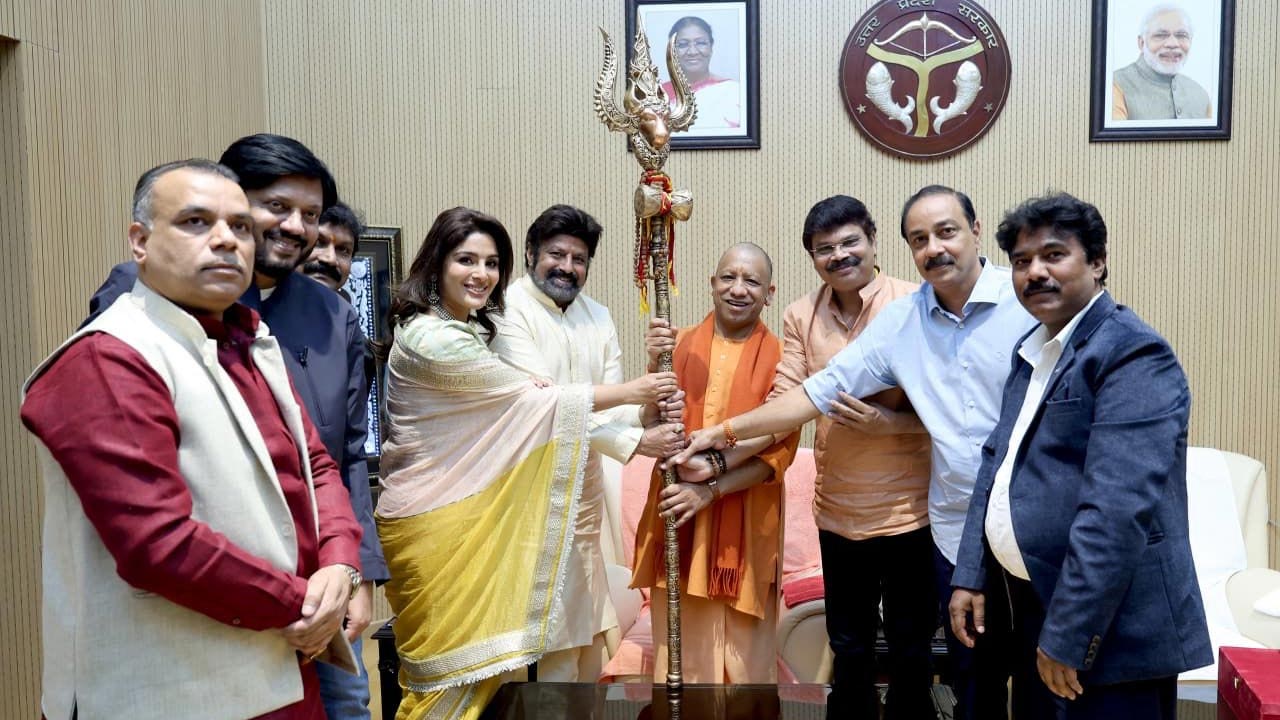 Akhanda 2 : యూపీ సీఎం యోగిని కలిసిన అఖండ2 టీమ్